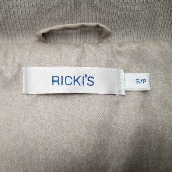 Ricki's Ladies Size Small Zipper & Snap Closure Winter Puffy Coat with Hood - Picture 4 of 15